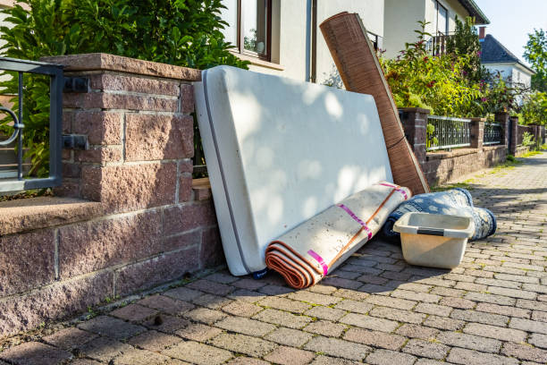 Best Yard Cleanup Services  in Highpoint, OH